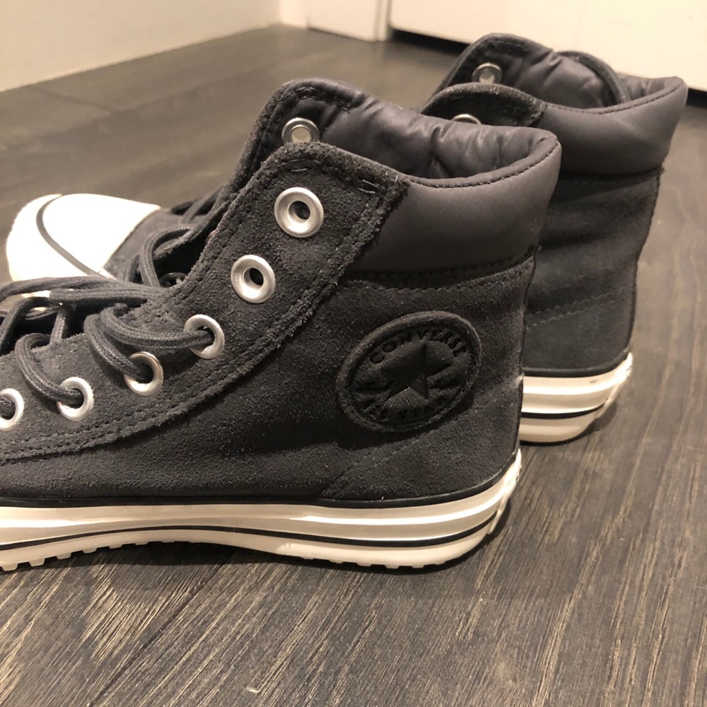Converse Hi Tops - Picture 2 of 5